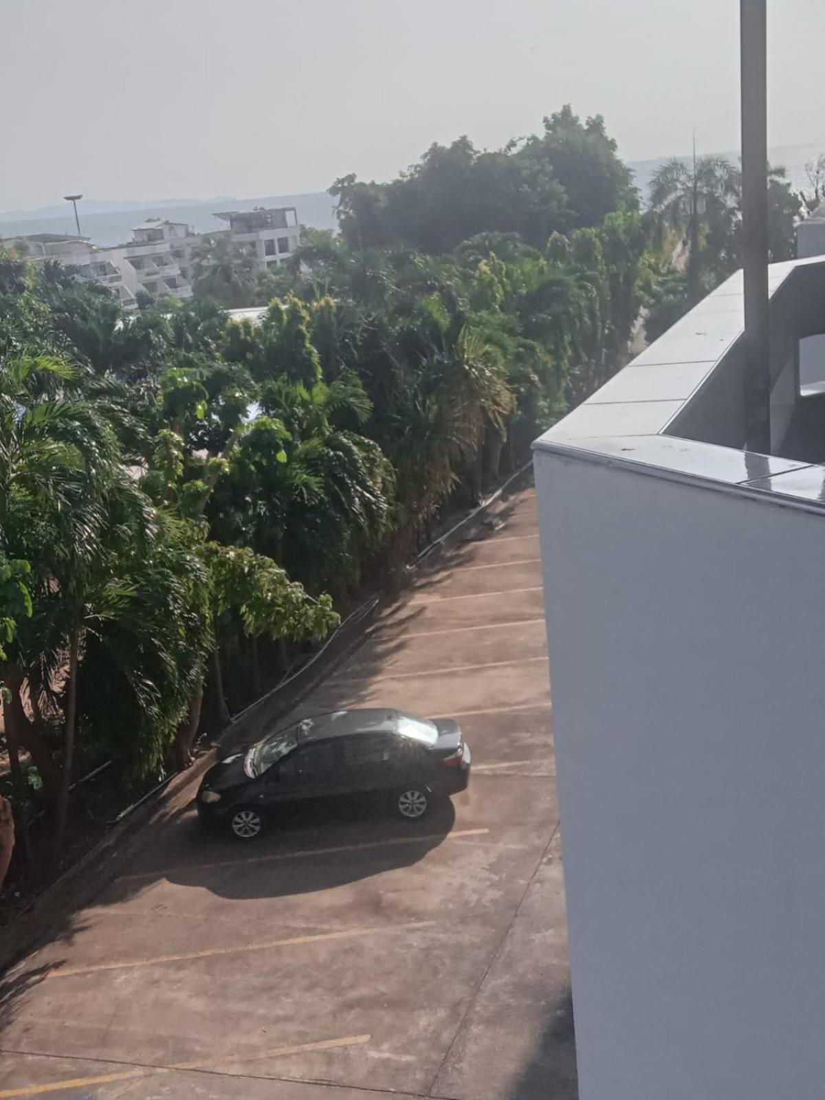 Condotel A Jomtien Road Apartemen Pattaya